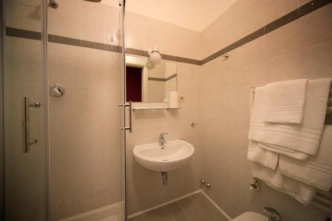 Hotel Nella Florenz Italien