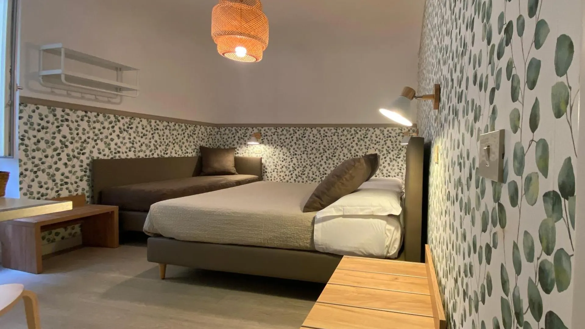 Hotel Nella Florenz 0*,  Italien
